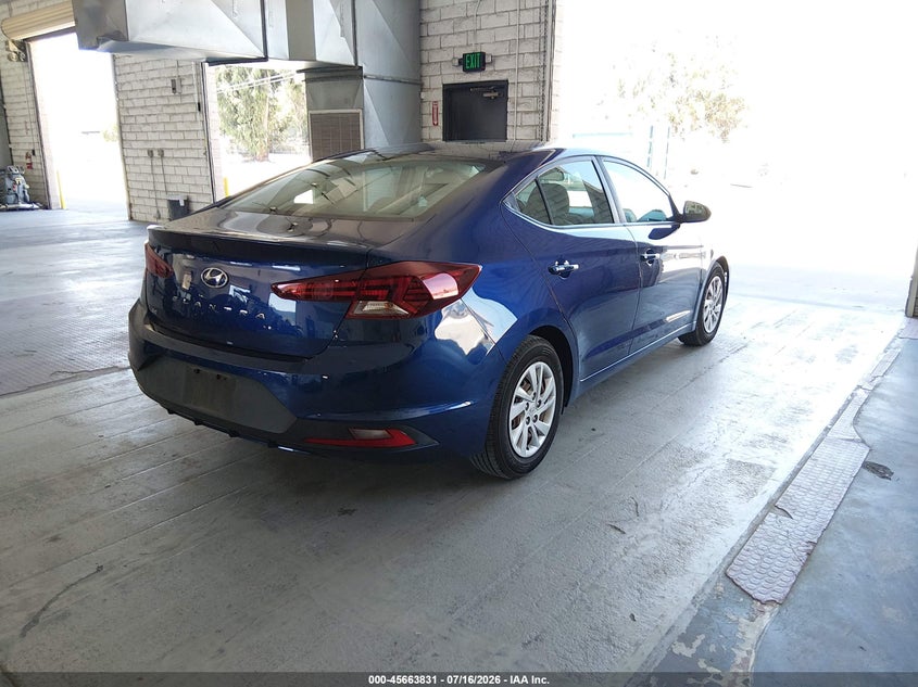 2020 HYUNDAI ELANTRA auction photo 4