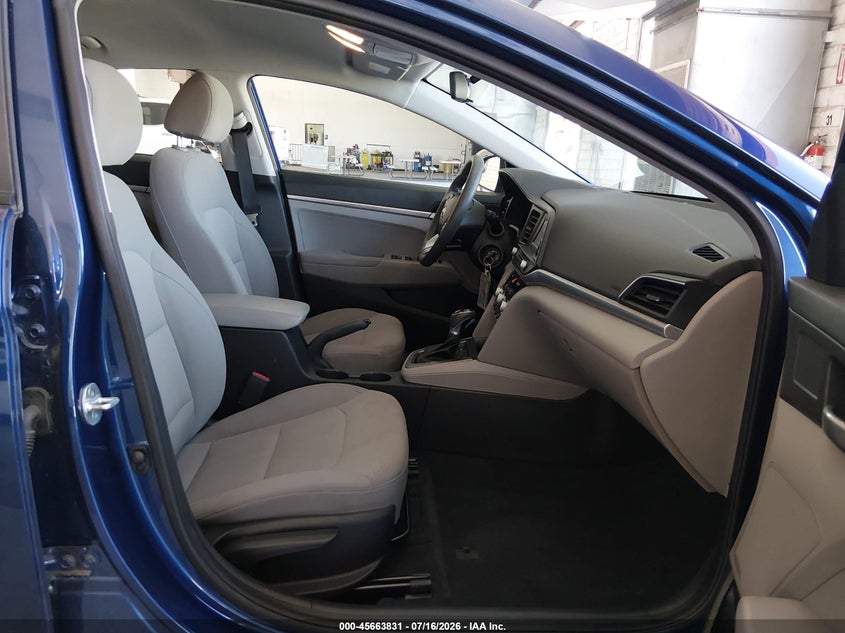 2020 HYUNDAI ELANTRA auction photo 5