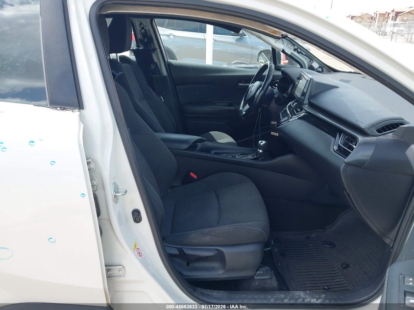 TOYOTA C-HR - zdjęcie 5