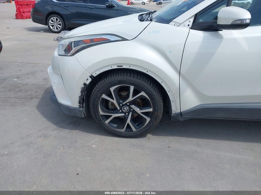 TOYOTA C-HR - zdjęcie 6