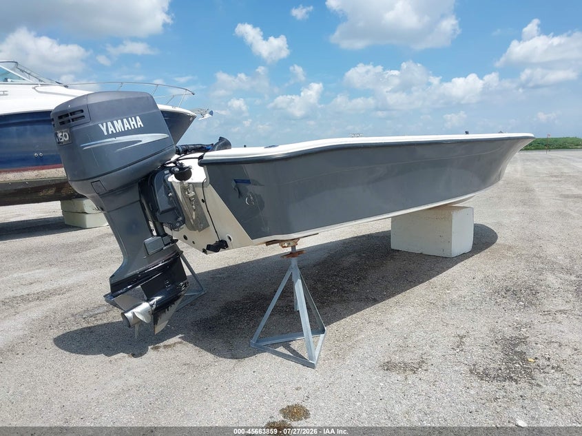 2000 CAROLINA SKIFF 20' auction photo 4