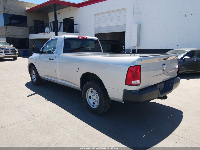 2017 RAM 1500 auction photo 3