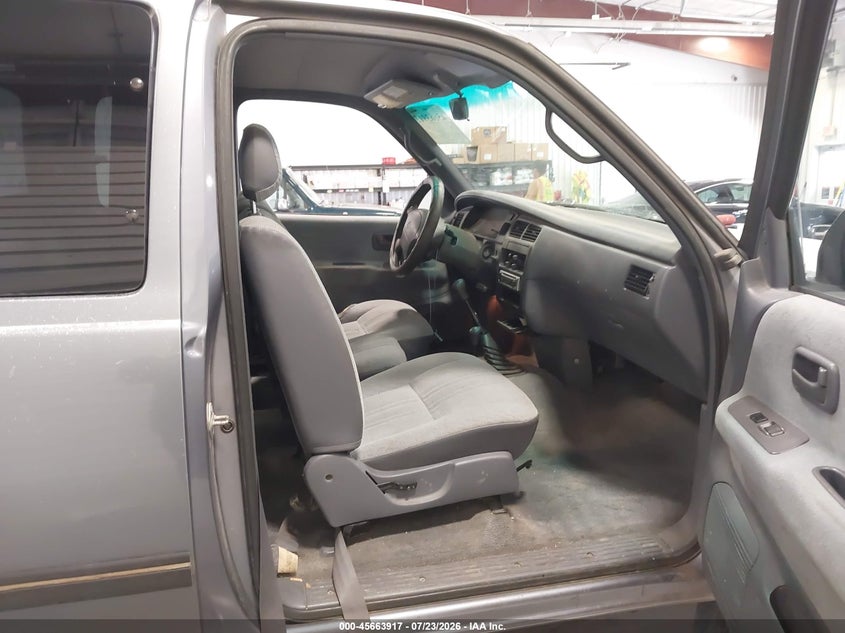 1998 TOYOTA T100 auction photo 5