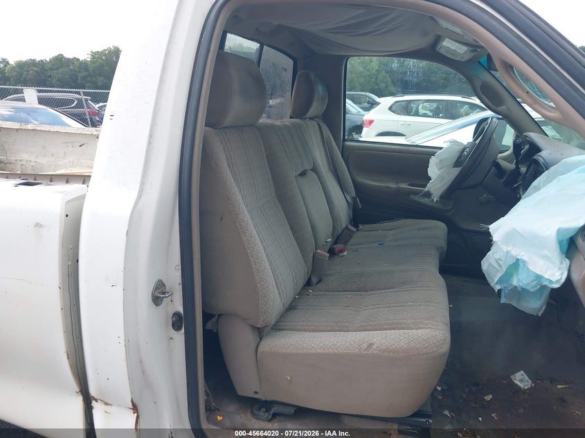 2005 Toyota Tundra Base V8 VIN: 5TBJT32135S470037 Lot: 45664020