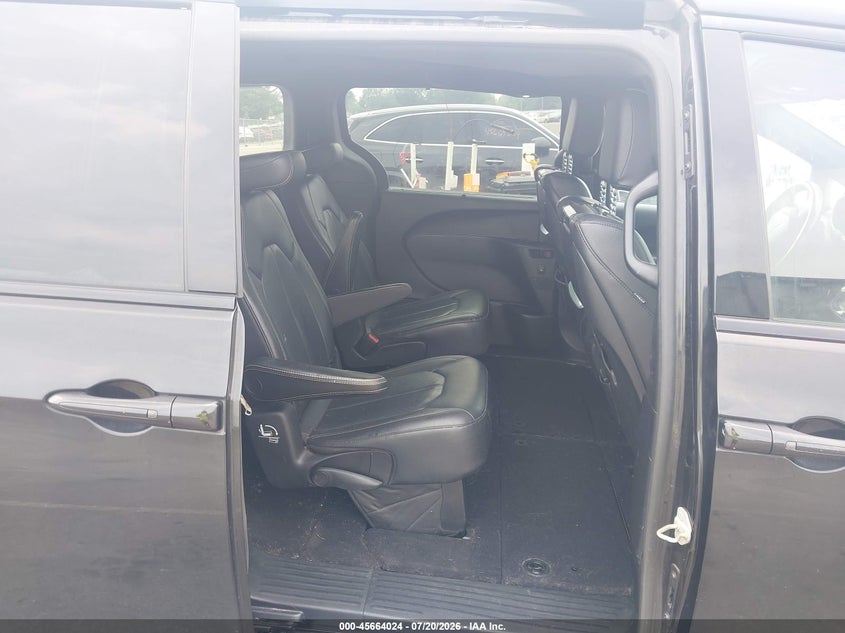 2021 Chrysler Pacifica Touring L VIN: 2C4RC1BG9MR565714 Lot: 45664024