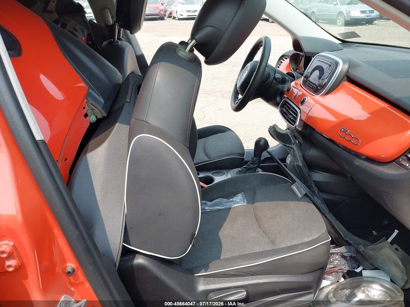 2017 FIAT 500X auction photo 5