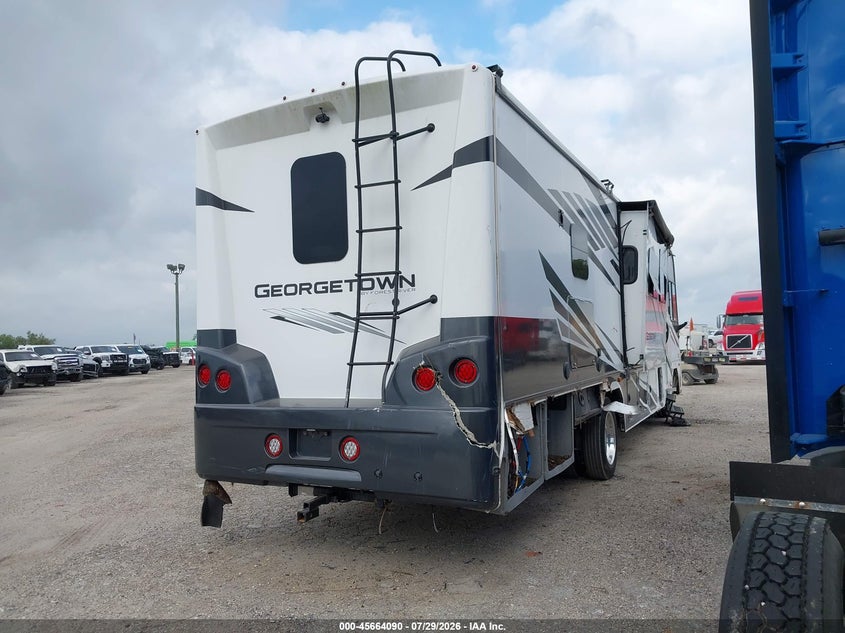 2020 FORD F53 auction photo 4
