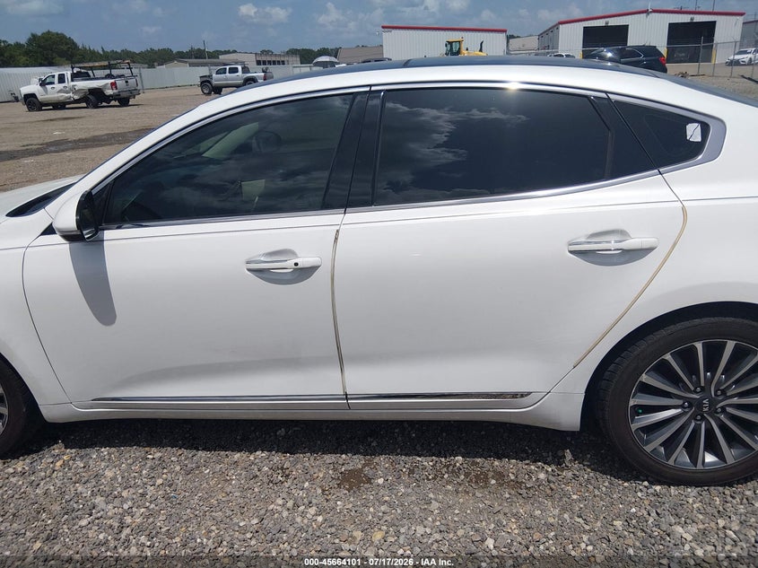 2018 Kia Cadenza Premium VIN: KNALC4J11J5123858 Lot: 45664101