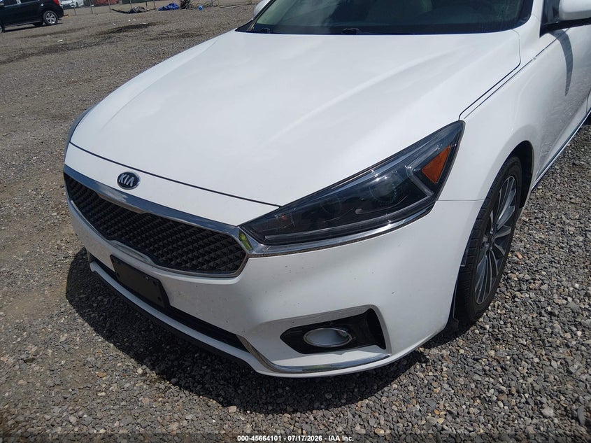 2018 Kia Cadenza Premium VIN: KNALC4J11J5123858 Lot: 45664101