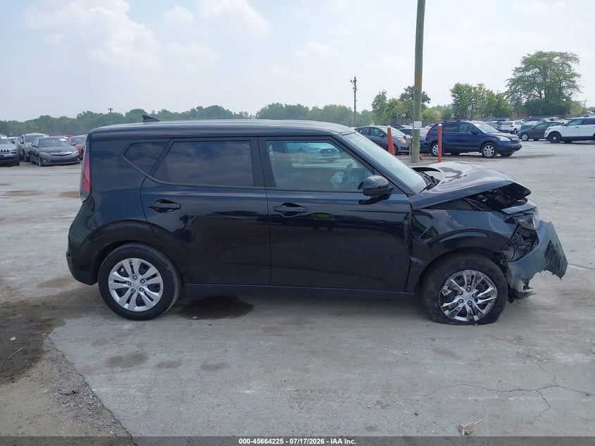 2023 Kia Soul Lx VIN: KNDJ23AU8P7888113 Lot: 45664225