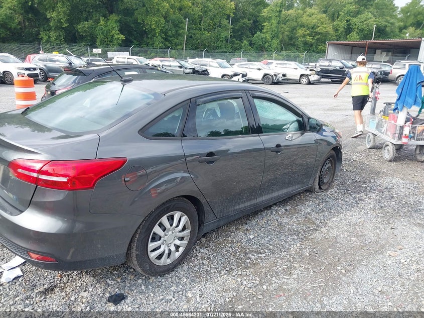 Vin: 1fadp3e27jl255680, lot: 46162803, ford focus s 20184