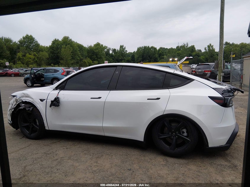 2026 Tesla Model Y All-Wheel Drive/Long Range Launch Series/Premium All-Wheel Drive VIN: 7SAYGDEE6TA695326 Lot: 45664244