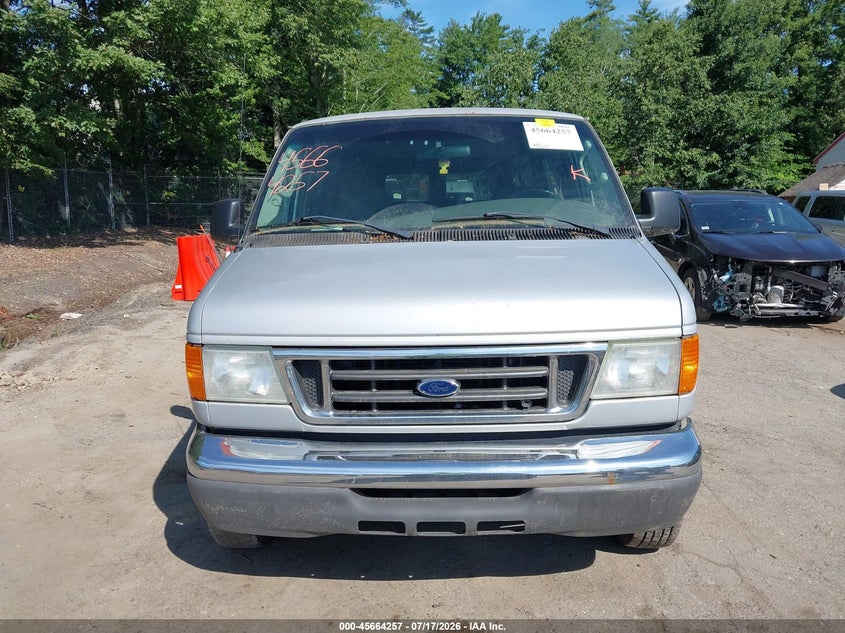 2007 Ford E-350 Super Duty Xl/Xlt VIN: 1FBNE31L37DA84923 Lot: 45664257