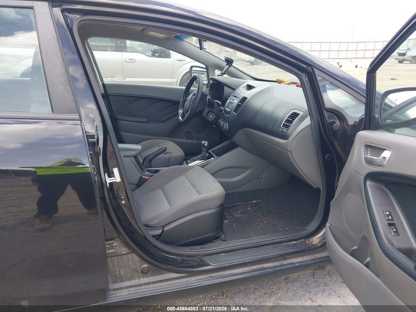2017 Kia Forte Lx VIN: 3KPFK4A71HE056538 Lot: 45664503