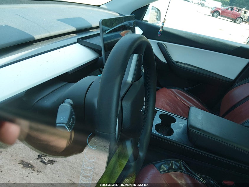 2022 Tesla Model Y Long Range Dual Motor All-Wheel Drive VIN: 7SAYGAEE2NF328914 Lot: 45664537