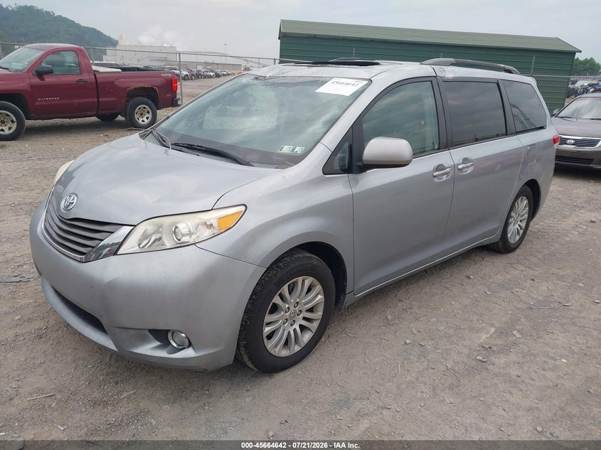 2011 Toyota Sienna Xle V6 VIN: 5TDYK3DC4BS167335 Lot: 45664642