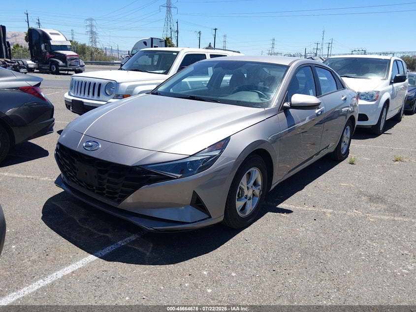 2023 HYUNDAI ELANTRA auction photo 2