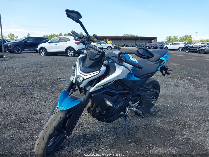 2025 CF MOTO 450NK auction photo 2