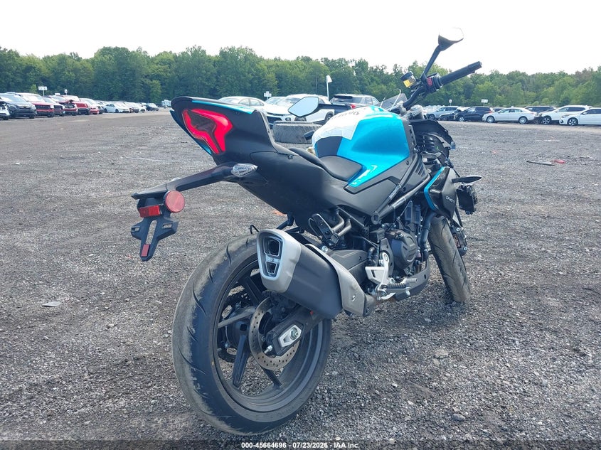 2025 CF MOTO 450NK auction photo 4
