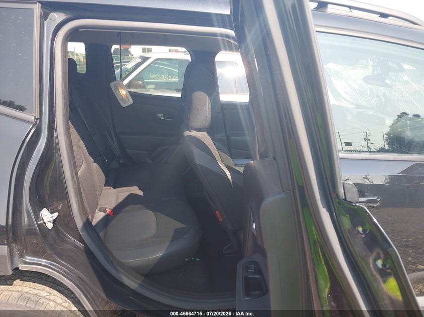 2022 JEEP RENEGADE auction photo 8