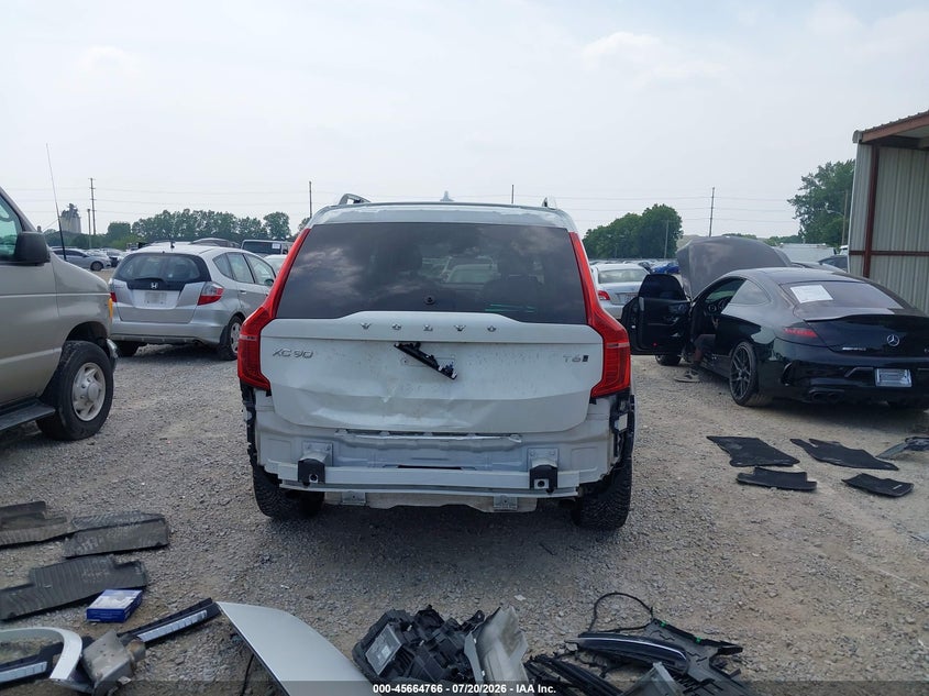 VOLVO XC90 - zdjecie 17
