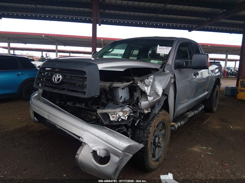 2008 Toyota Tundra Base 5.7L V8 VIN: 5TBBV54128S523483 Lot: 45664793