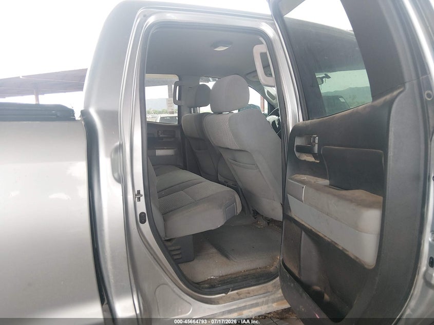 2008 Toyota Tundra Base 5.7L V8 VIN: 5TBBV54128S523483 Lot: 45664793