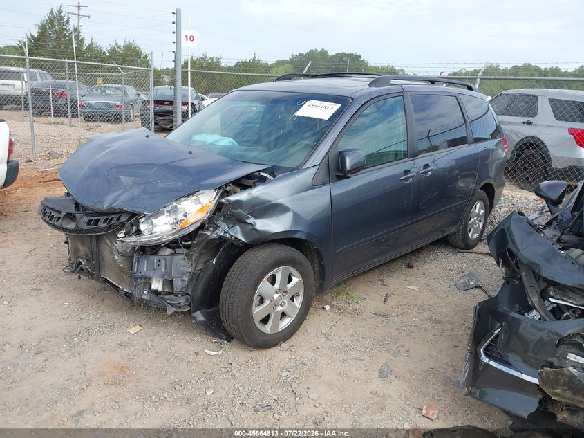 Vin: 5tdyk4cc8as306940, lot: 46163385, toyota sienna xle 20102