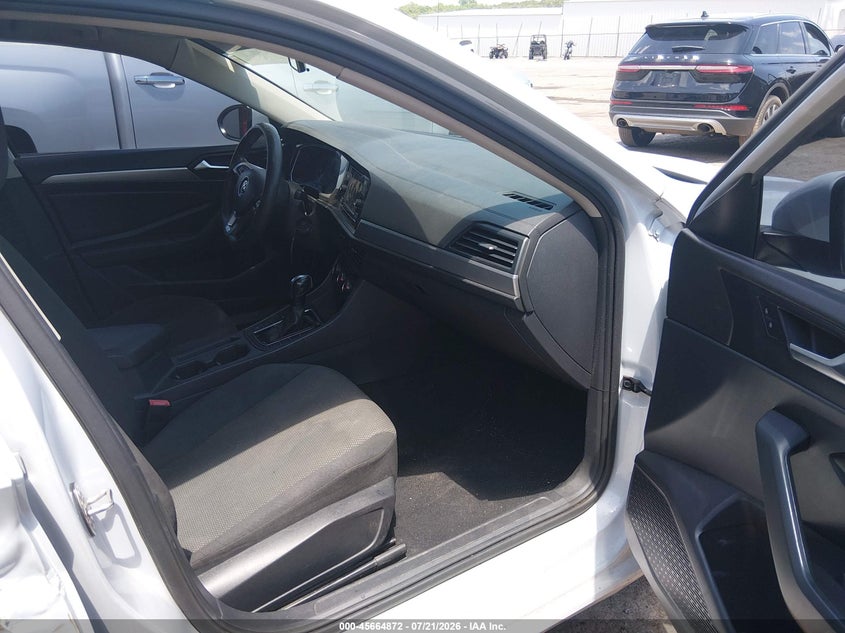 2019 VOLKSWAGEN JETTA auction photo 5