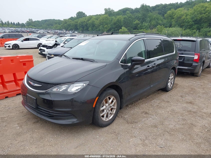 Vin: 2c4rc1dg0lr148302, lot: 46163572, chrysler voyager lxi 20202