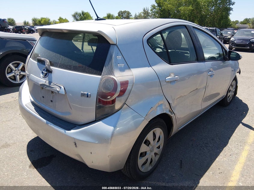 2012 TOYOTA PRIUS C auction photo 4