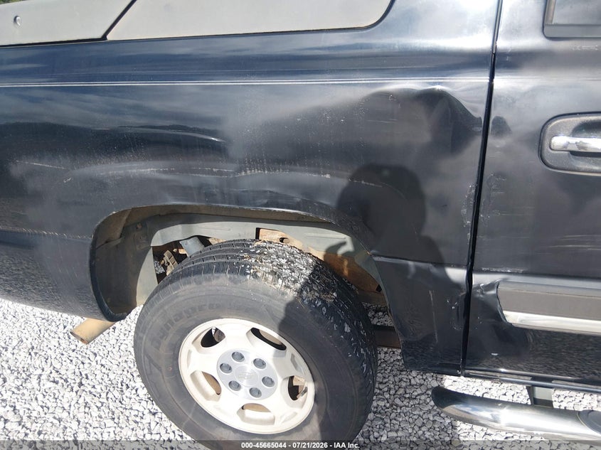 2005 CHEVROLET AVALANCHE 1500 auction photo 6
