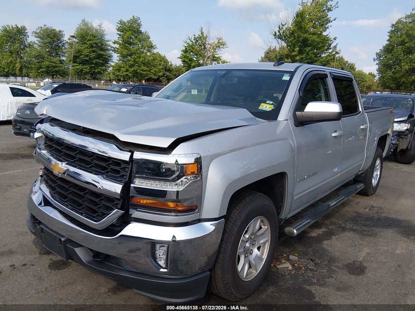2018 Chevrolet Silverado, Front End, IAAI, VIN 3GCUKREC9JG646203 — photo 2