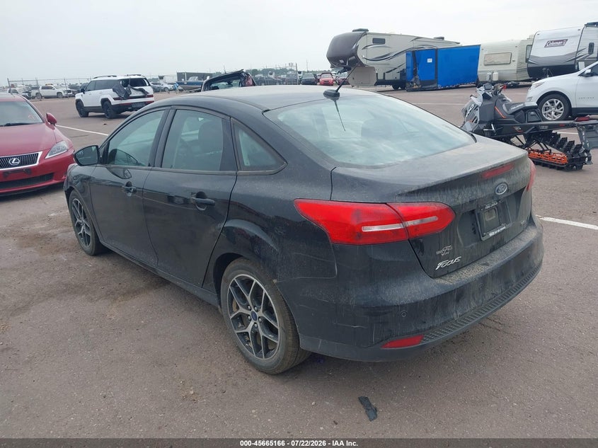 Vin: 1fadp3h2xhl237423, lot: 46163738, ford focus sel 20173