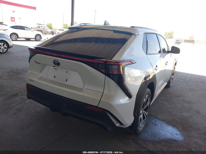 Vin: jtmaaaaa4ra038398, lot: 46163766, toyota bz4x xle 20244