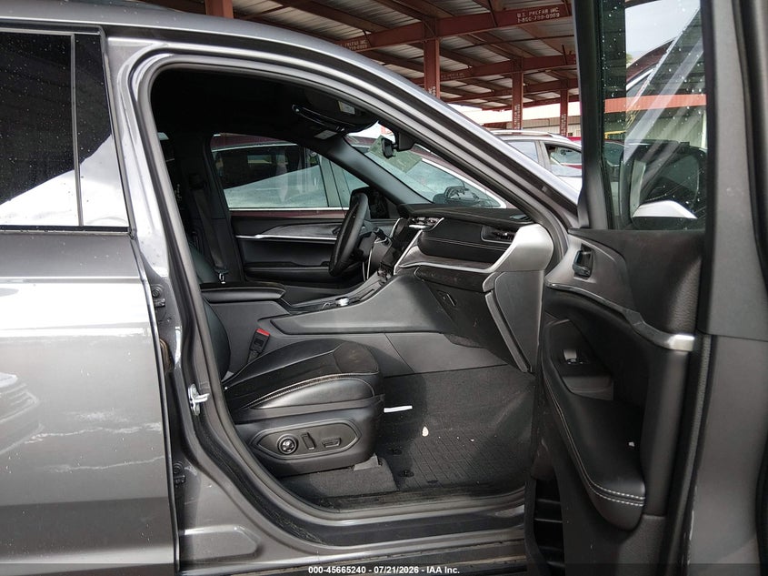 2025 JEEP GRAND CHEROKEE L auction photo 5
