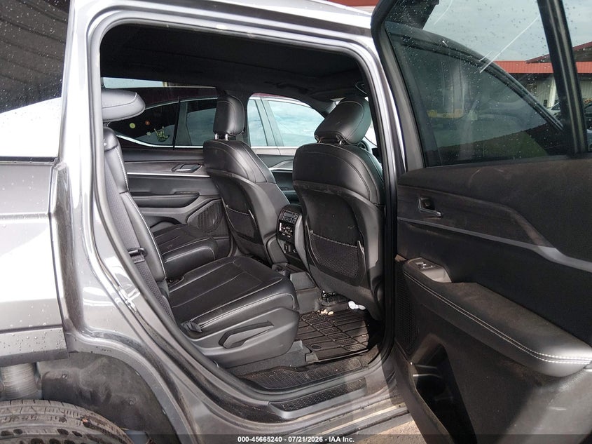 2025 JEEP GRAND CHEROKEE L auction photo 8