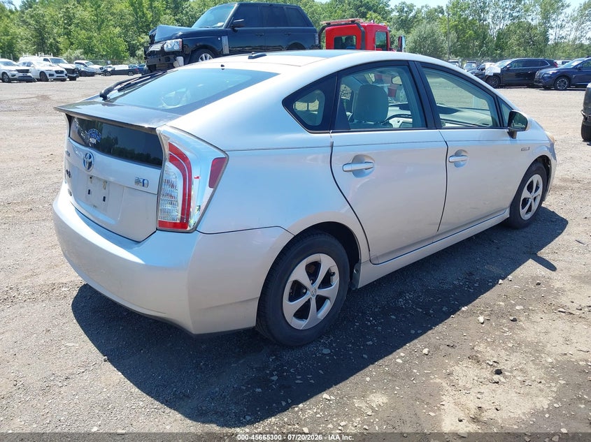 2013 Toyota Prius Three VIN: JTDKN3DUXD5541395 Lot: 45665300