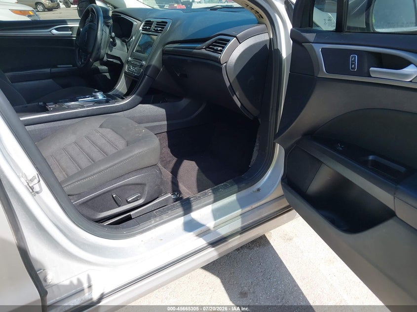 2017 FORD FUSION auction photo 5