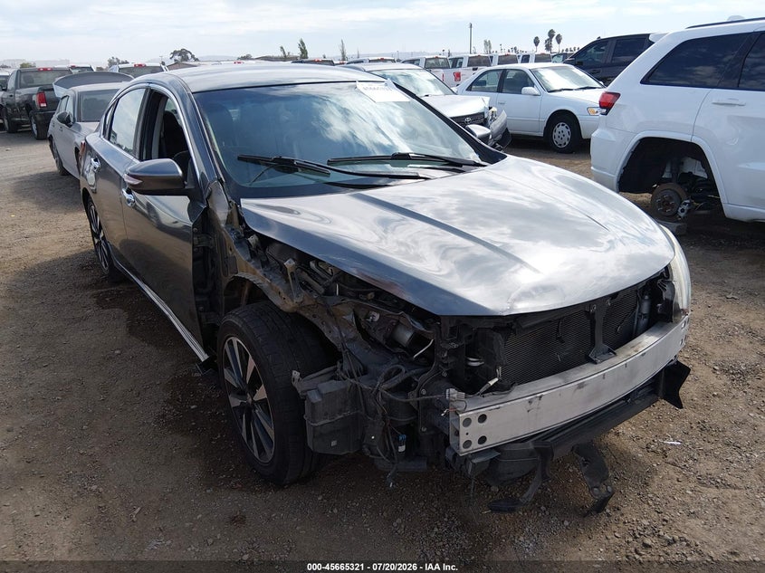 2018 NISSAN ALTIMA auction photo 6