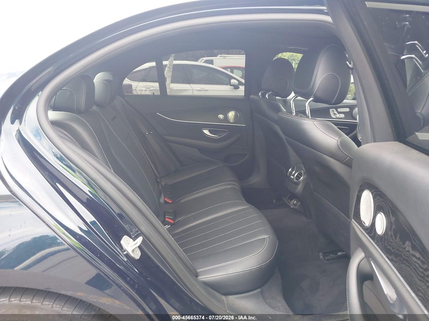 2017 Mercedes-Benz E 300 VIN: WDDZF4JB4HA008031 Lot: 45665374