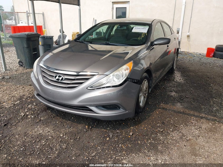2013 Hyundai Sonata, Солёная вода, IAAI, VIN 5NPEB4AC0DH704076 — фото 2