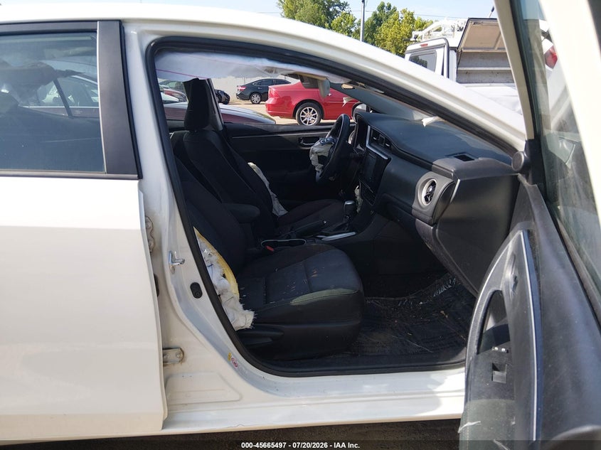 2018 TOYOTA COROLLA auction photo 5