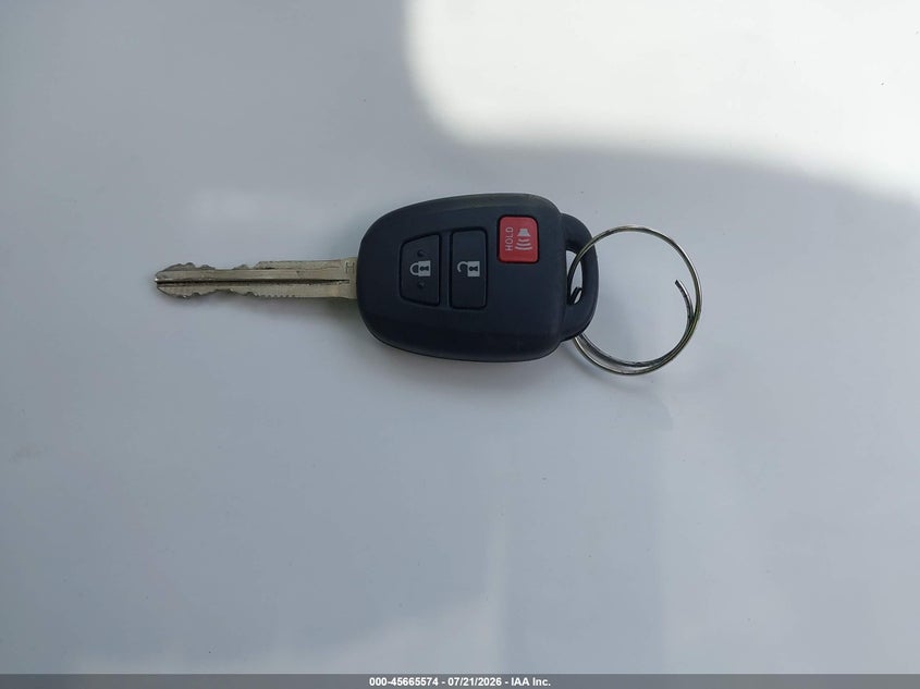 2026 Toyota Corolla Cross L VIN: 7MUAAAAG5TV157632 Lot: 45665574