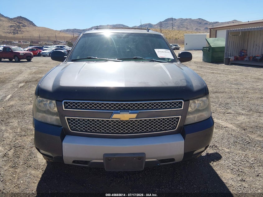 2011 CHEVROLET SUBURBAN auction photo 6