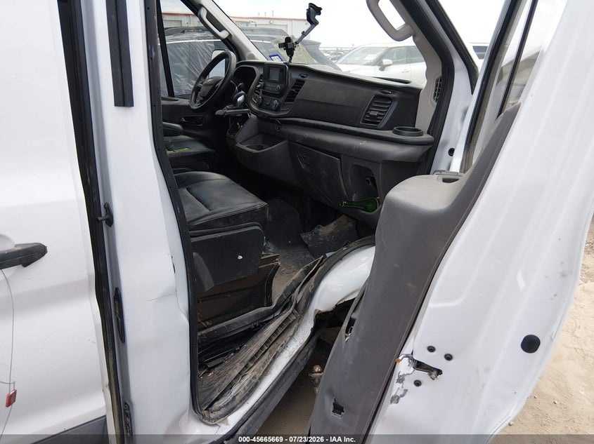 2020 FORD TRANSIT-250 auction photo 5