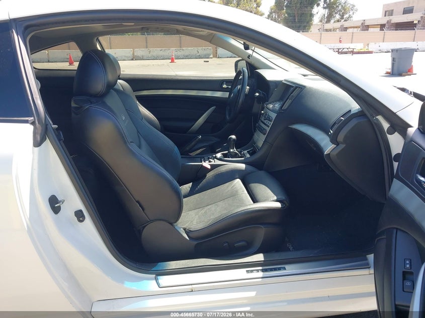 2014 INFINITI Q60 auction photo 5