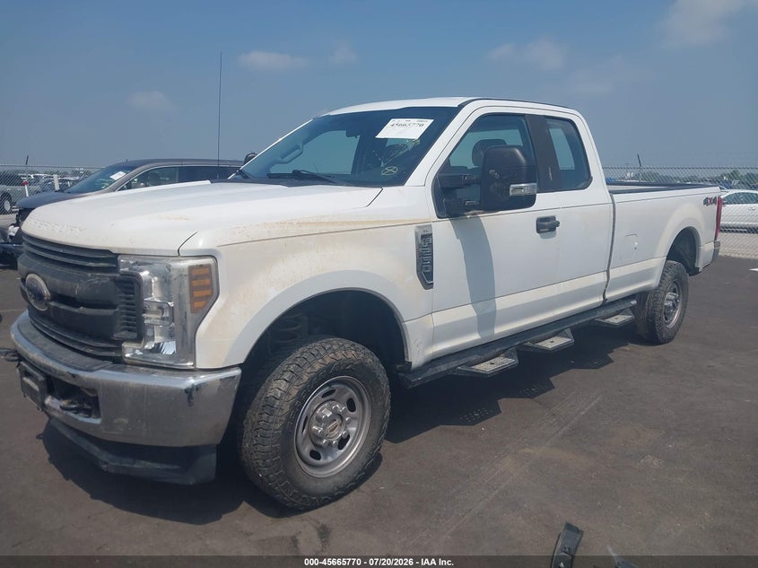 2018 Ford F-250 Xl VIN: 1FT7X2B65JEB92530 Lot: 45665770