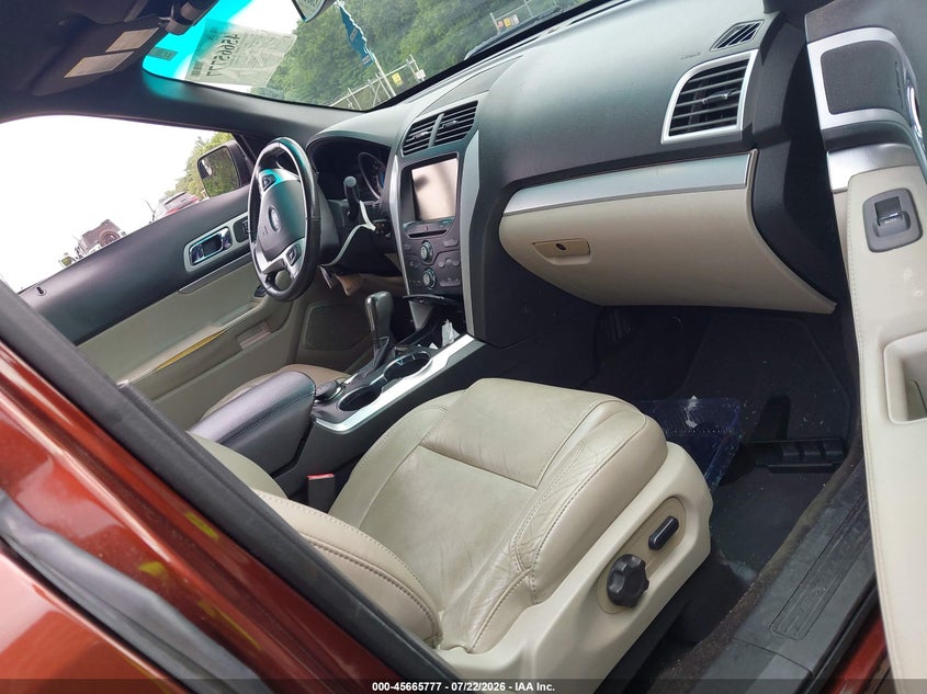 2015 FORD EXPLORER auction photo 5
