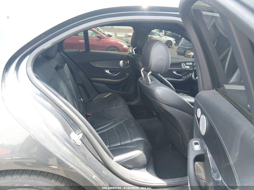 2015 Mercedes-Benz C 300 Sport VIN: 55SWF4JB6FU090182 Lot: 45665795